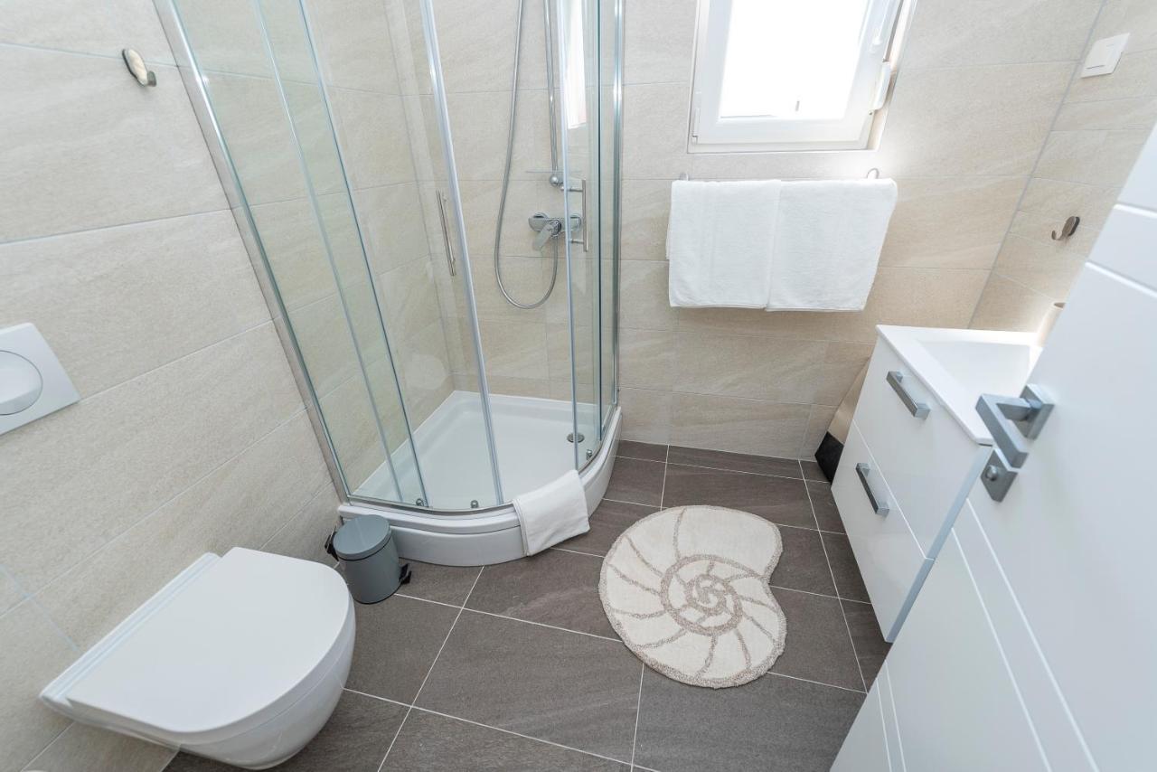 Holiday home Luxury - La 1 & 2 *